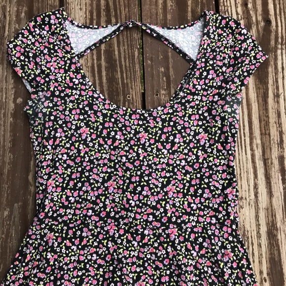 American Eagle • Dress - Picture 2 of 3